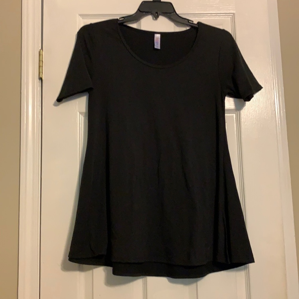 LuLaRoe XS Black Top